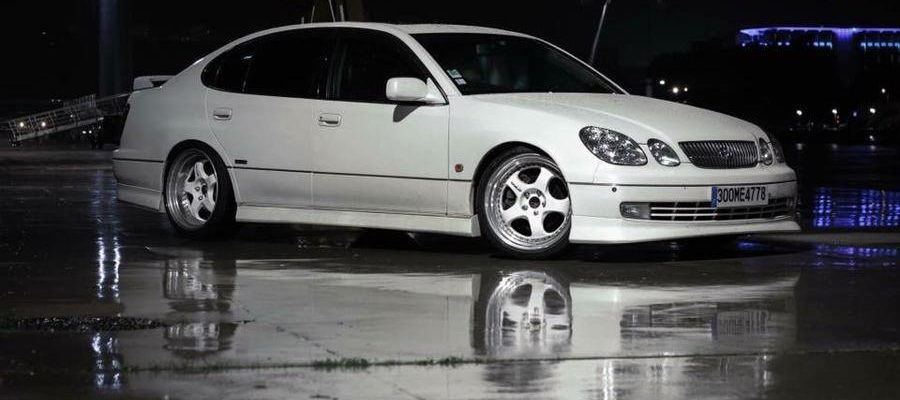 Lexus GS ou Toyota Aristo V300 ?